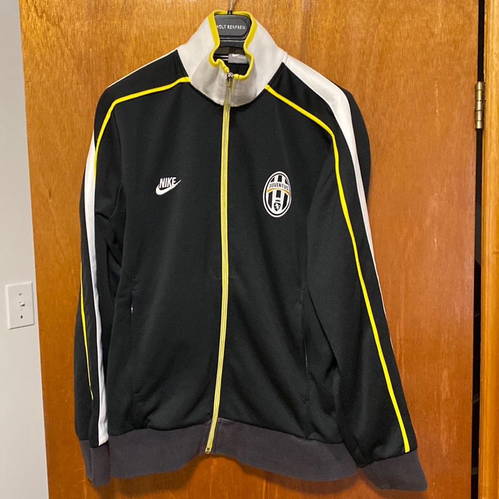 Men’s Juventus Zip-Up Sweater